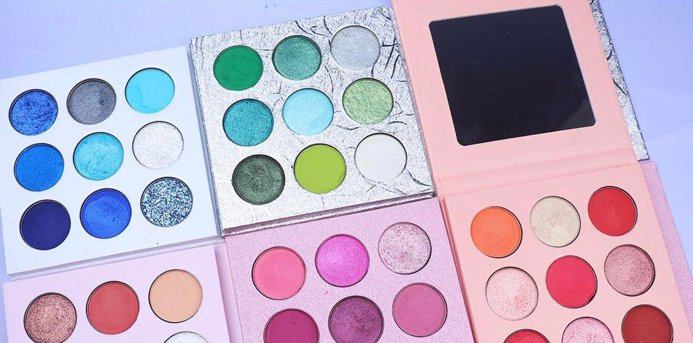 Whismical vibes eyeshadow mini pallet