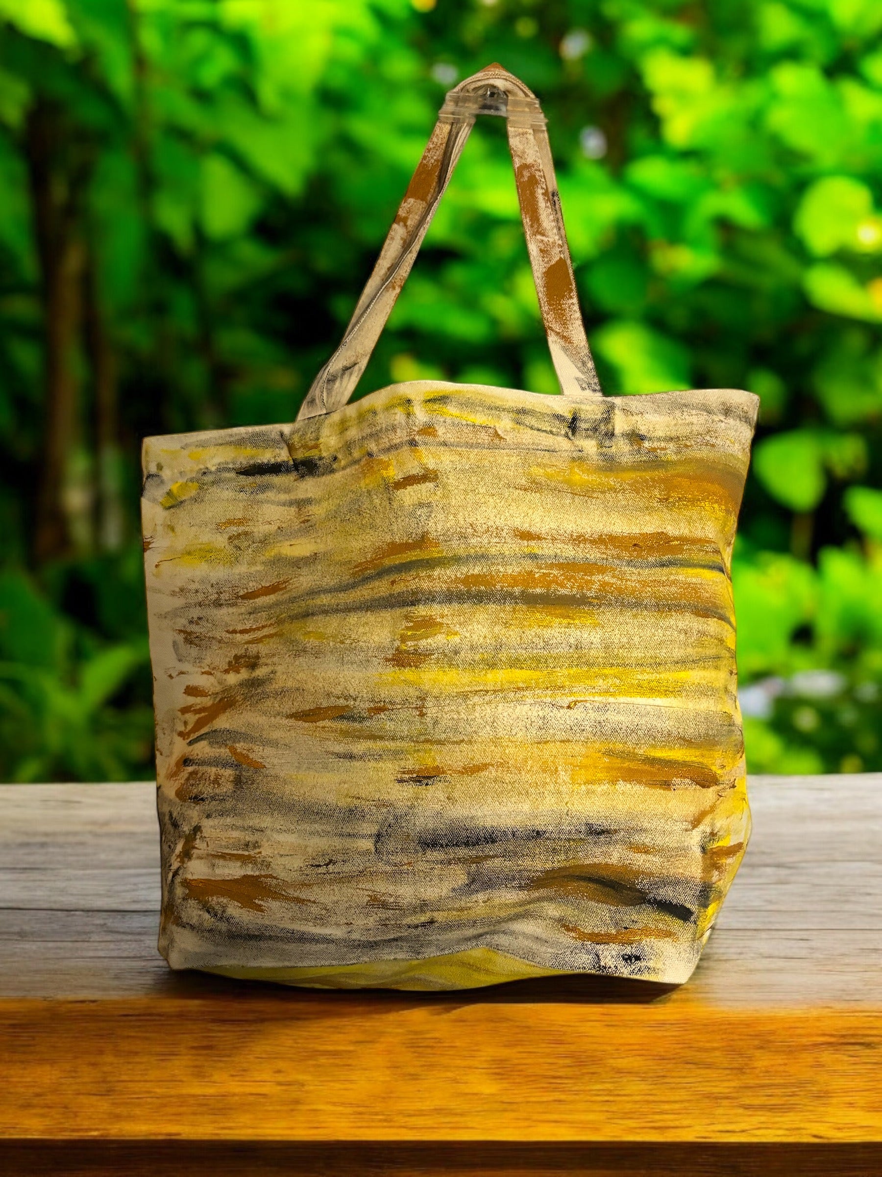 Majestic Roar tote bag