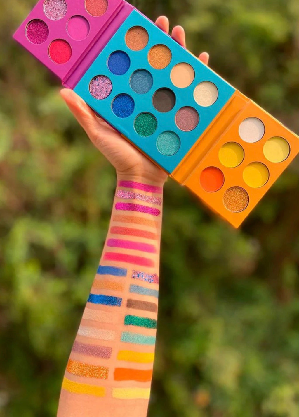 Memorias de Puerto Rico eyeshadow pallet’s